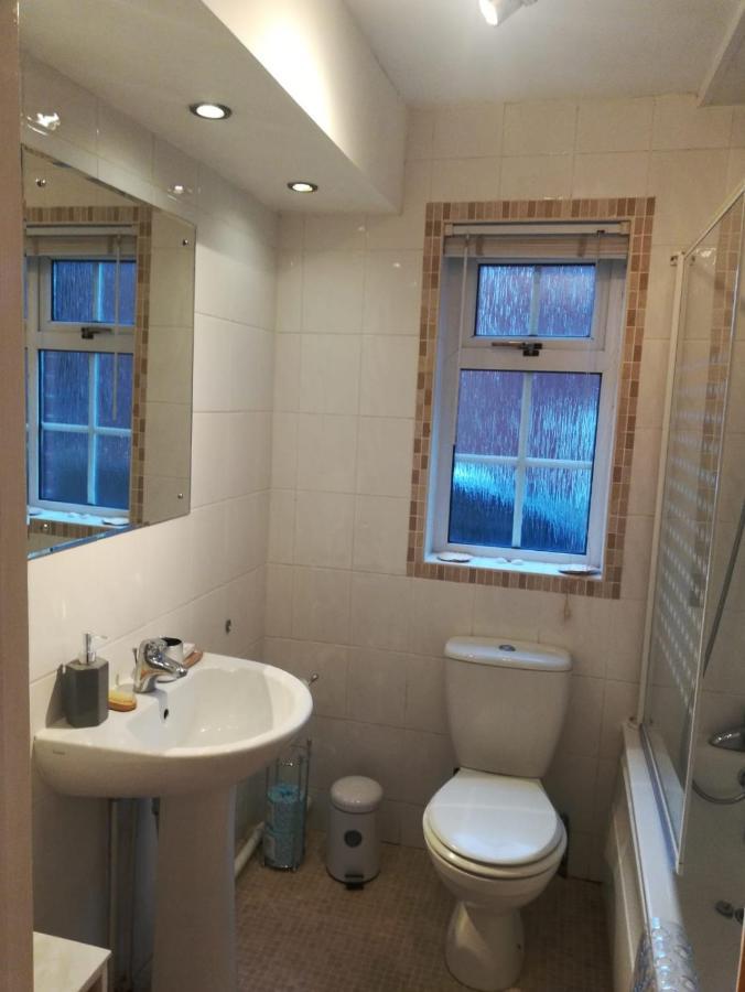 Cosy Apartment Holywood  Dış mekan fotoğraf