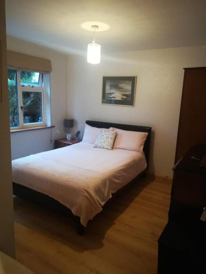 Cosy Apartment Holywood  Dış mekan fotoğraf